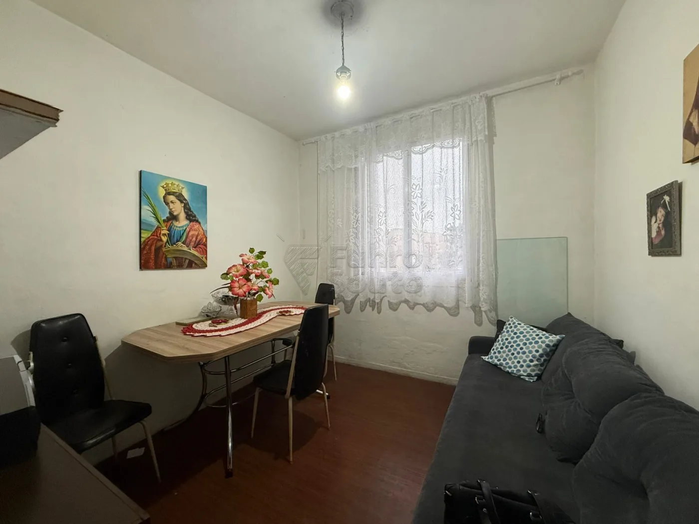 Comprar Apartamento / Padr&atilde;o em Pelotas R$ 212.000,00 - Foto 2