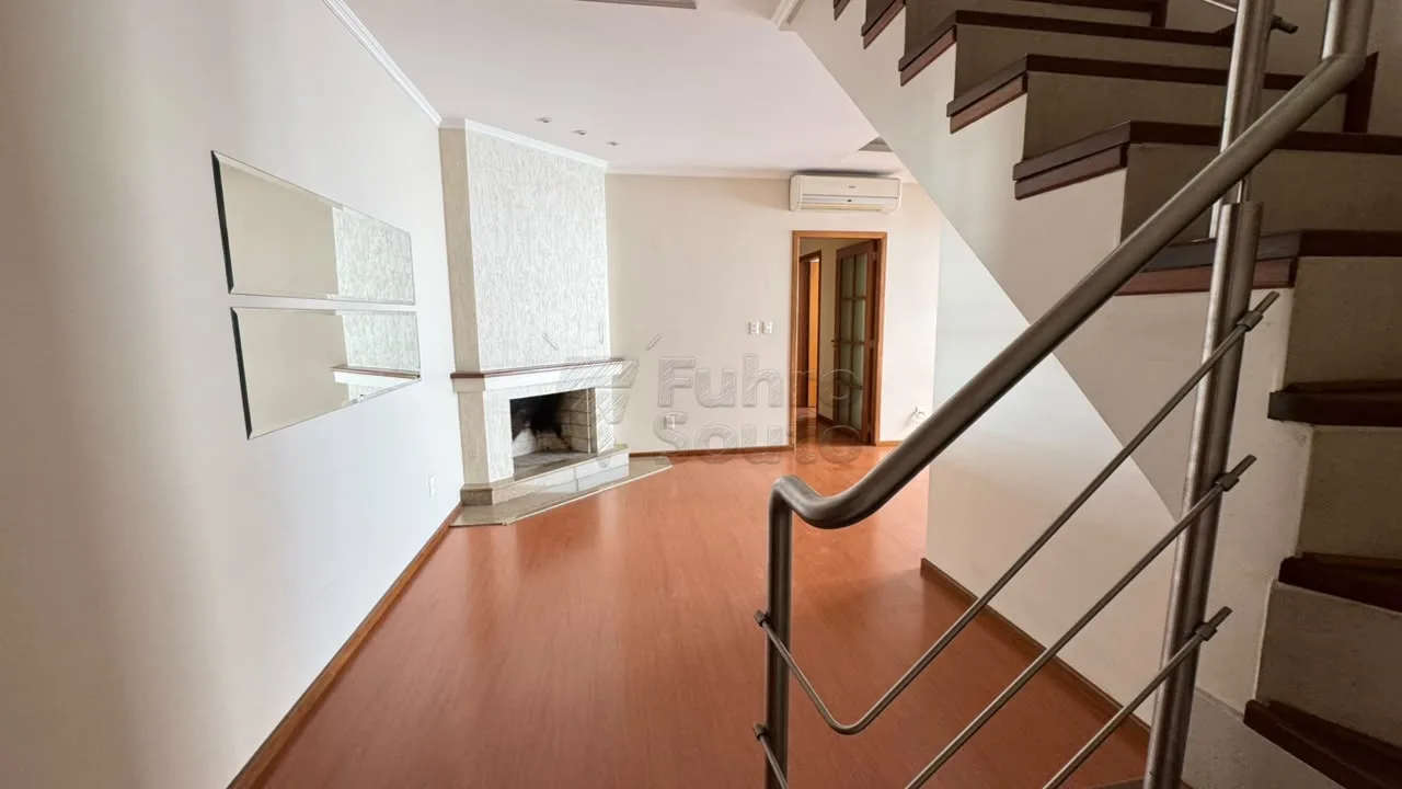 Comprar Apartamento / Padr&atilde;o em Pelotas R$ 920.000,00 - Foto 3