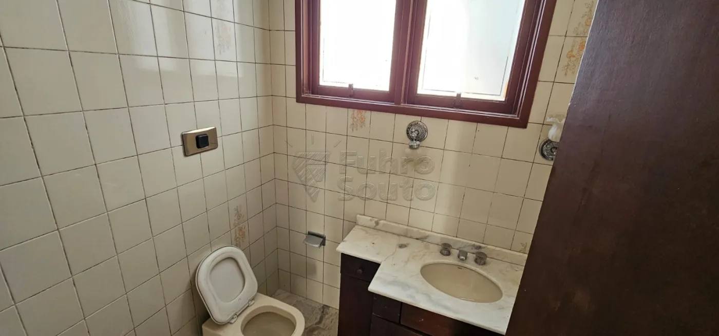 Comprar Apartamento / Padr&atilde;o em Pelotas R$ 280.000,00 - Foto 4