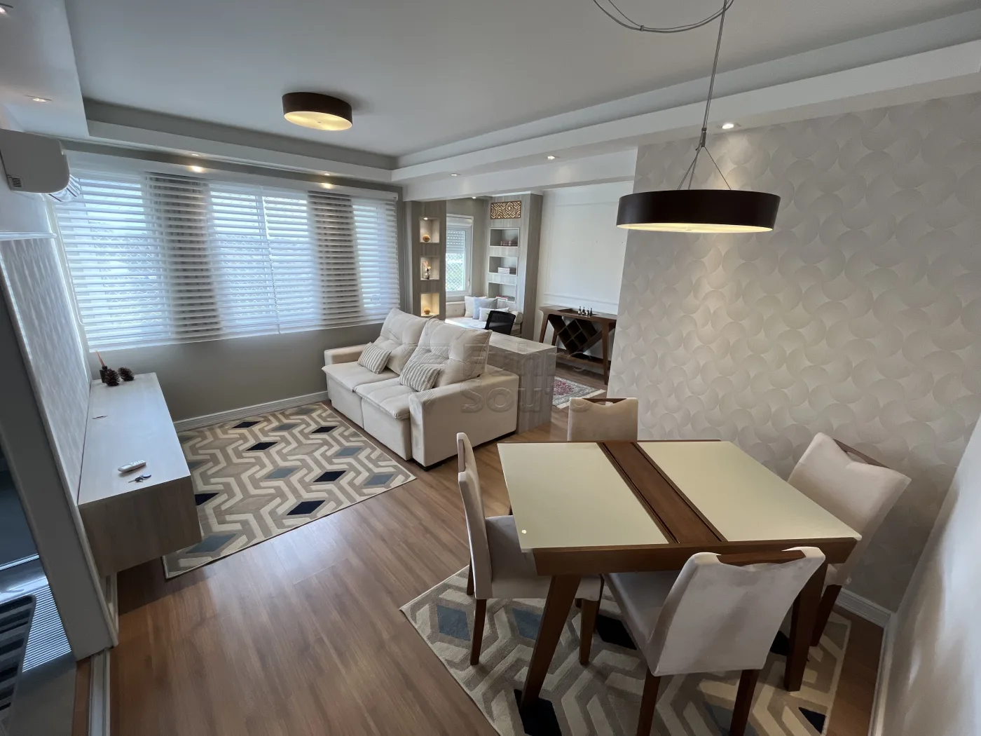 Comprar Apartamento / Padr&atilde;o em Pelotas R$ 539.000,00 - Foto 2