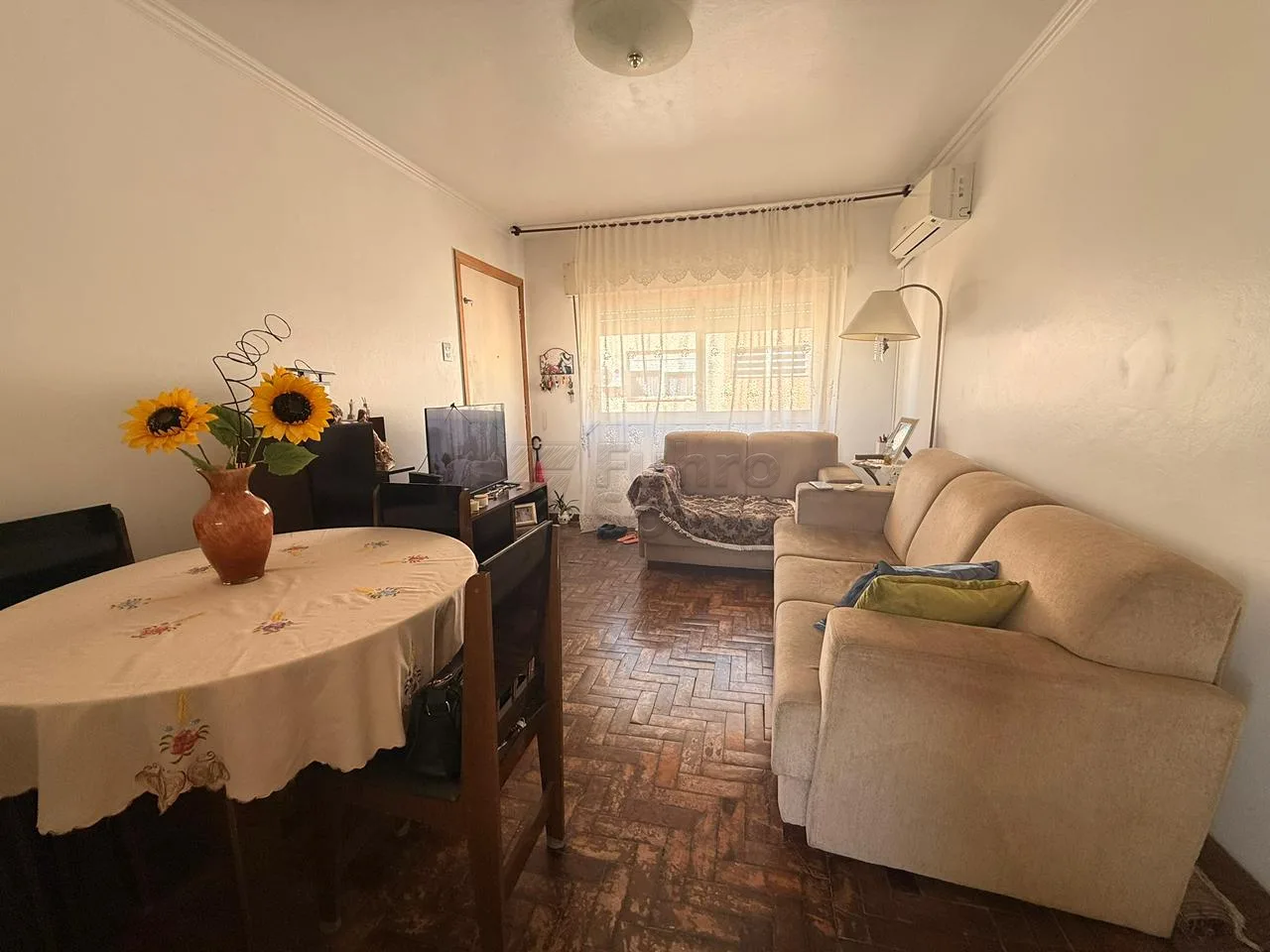 Comprar Apartamento / Padr&atilde;o em Pelotas R$ 280.000,00 - Foto 2