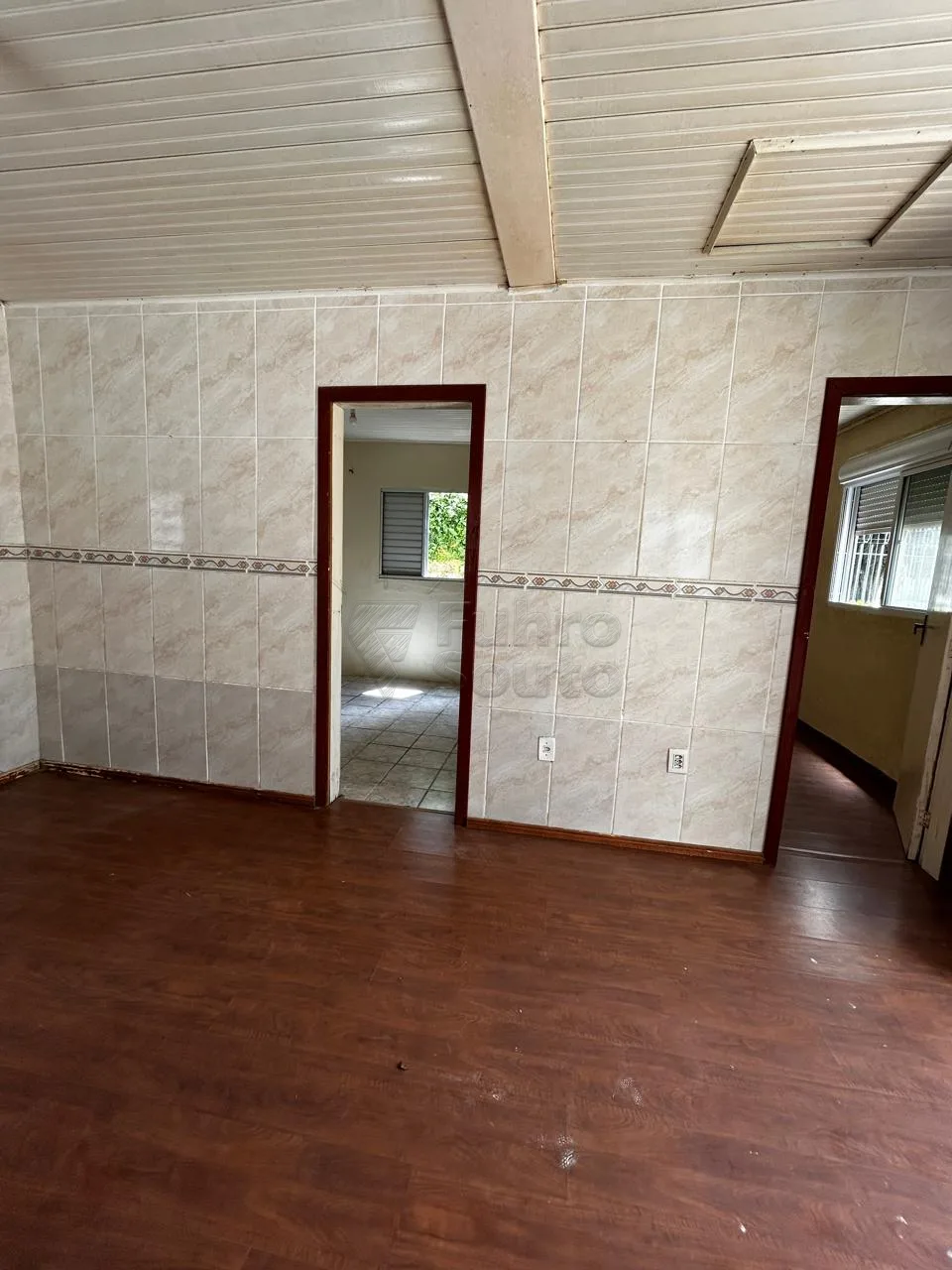 Comprar Casa / Padr&atilde;o em Pelotas R$ 288.000,00 - Foto 9