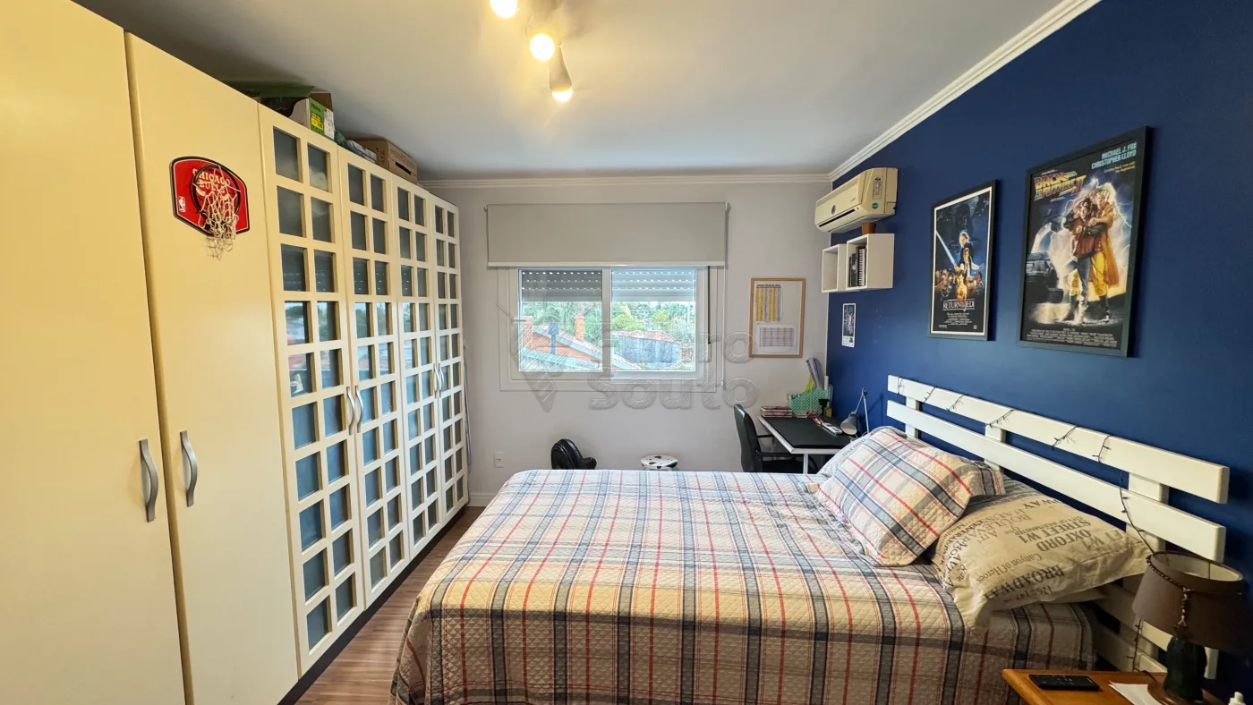 Comprar Apartamento / Padr&atilde;o em Pelotas R$ 980.000,00 - Foto 10