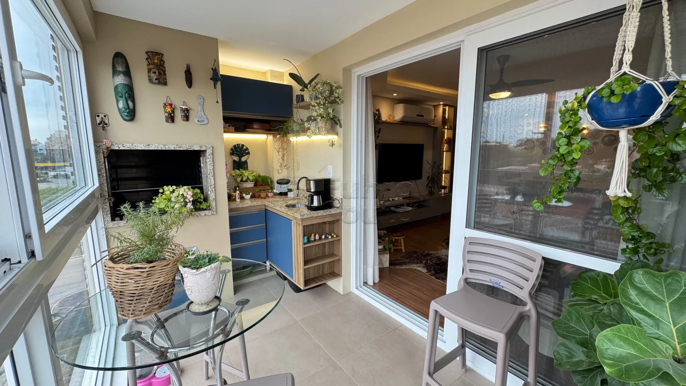 Comprar Apartamento / Padr&atilde;o em Pelotas R$ 980.000,00 - Foto 16