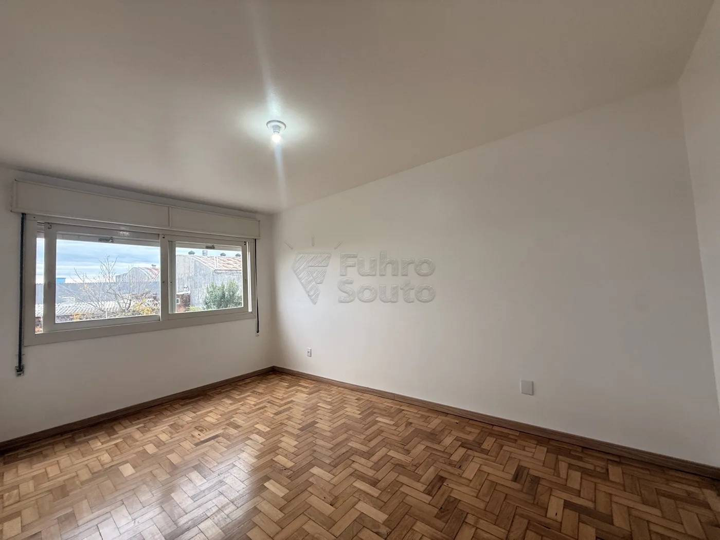 Comprar Apartamento / Padr&atilde;o em Pelotas R$ 295.000,00 - Foto 6