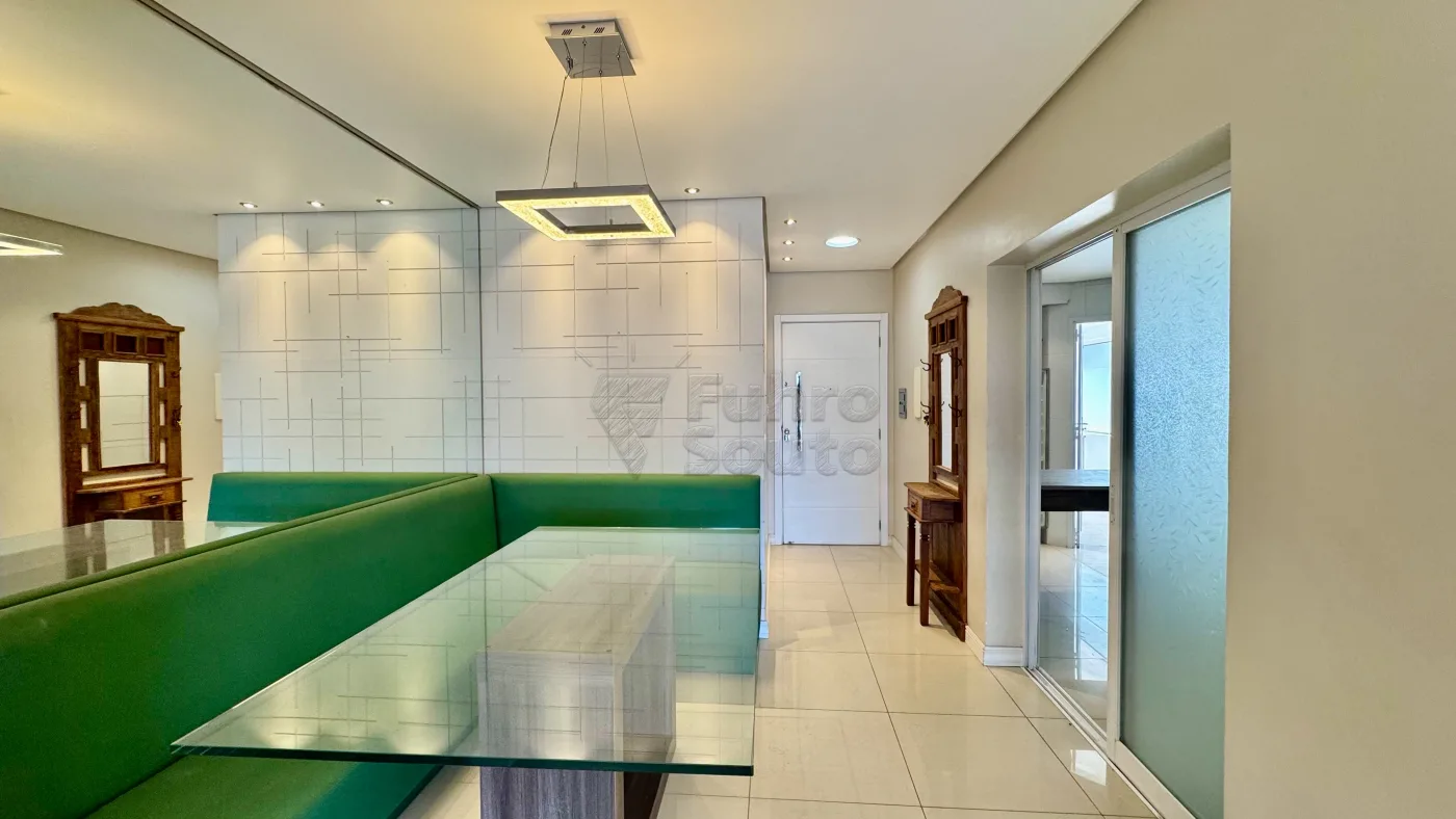 Comprar Apartamento / Padr&atilde;o em Pelotas R$ 1.800.000,00 - Foto 5