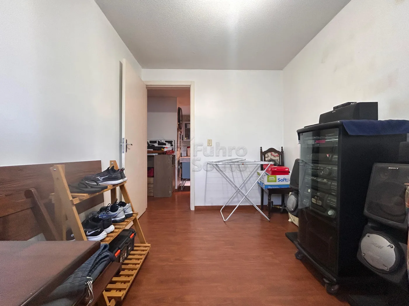Comprar Apartamento / Padr&atilde;o em Pelotas R$ 160.000,00 - Foto 9