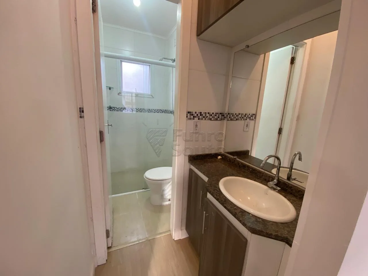 Comprar Casa / Condom&iacute;nio em Pelotas R$ 235.000,00 - Foto 6