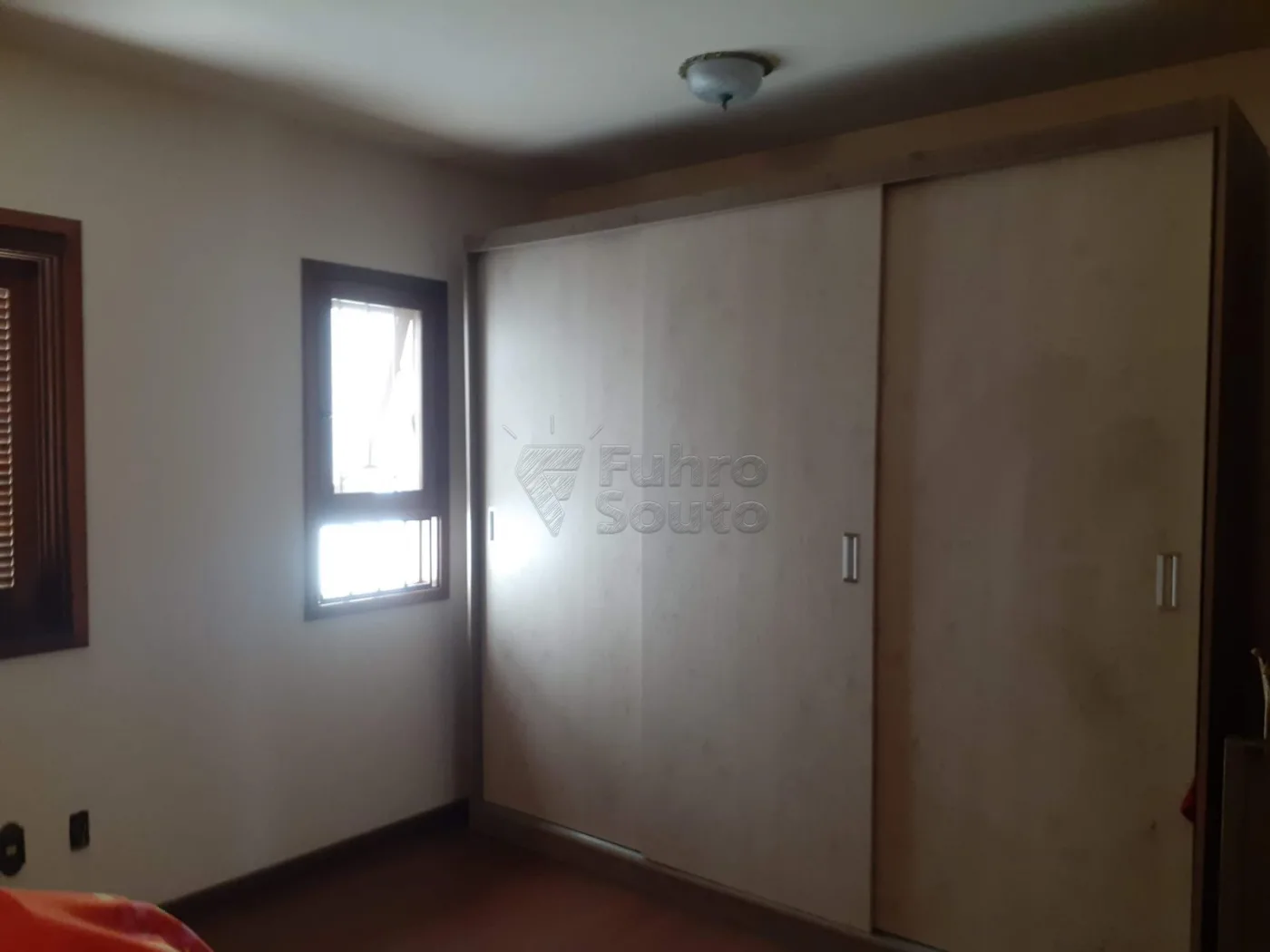 Comprar Casa / Padr&atilde;o em Pelotas R$ 1.749.000,00 - Foto 3
