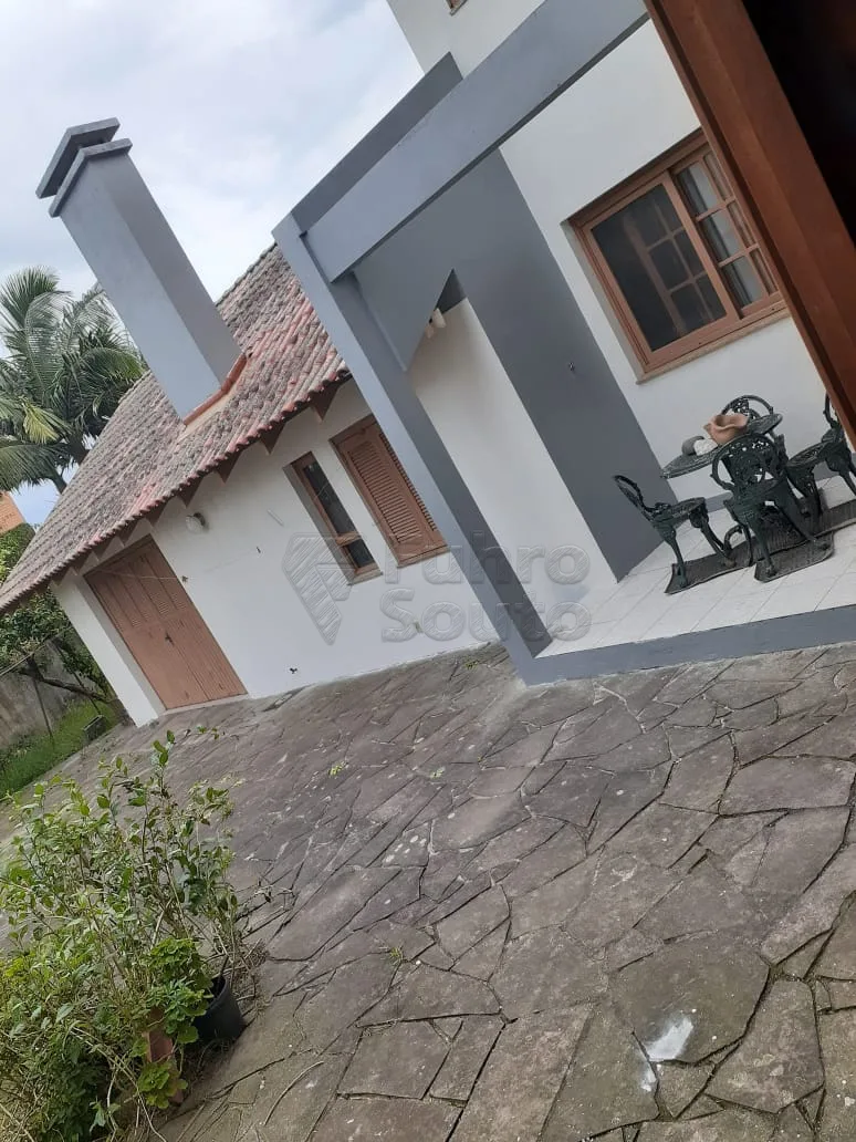 Comprar Casa / Padr&atilde;o em Pelotas R$ 1.749.000,00 - Foto 8