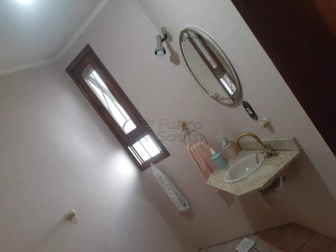 Comprar Casa / Padr&atilde;o em Pelotas R$ 1.749.000,00 - Foto 9