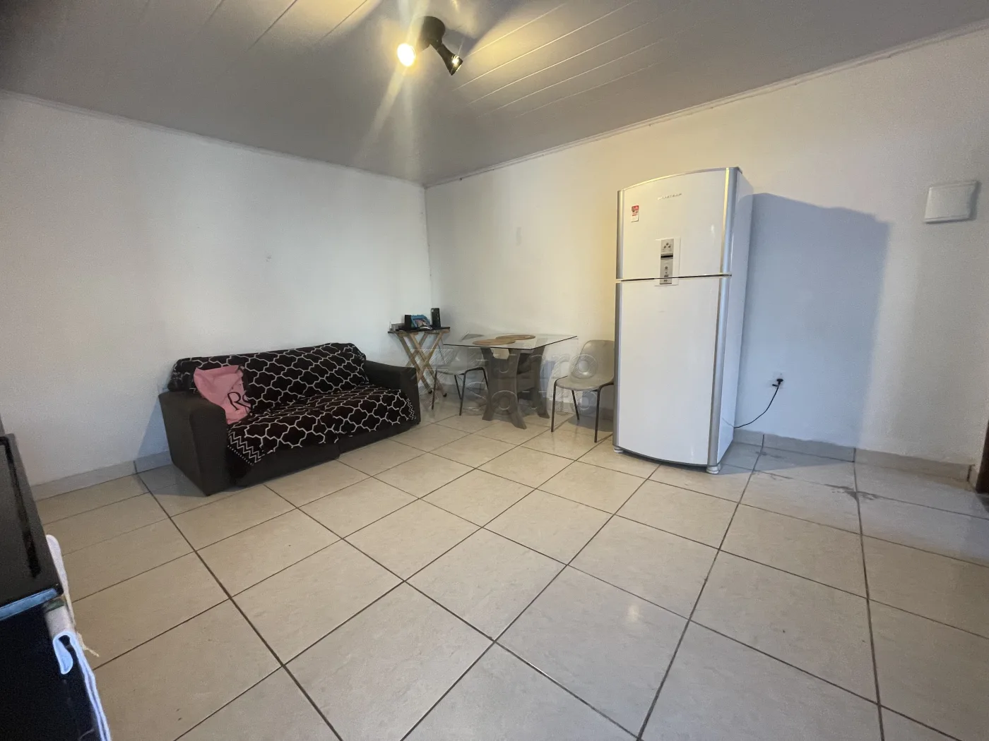 Comprar Casa / Padr&atilde;o em Pelotas R$ 590.000,00 - Foto 3