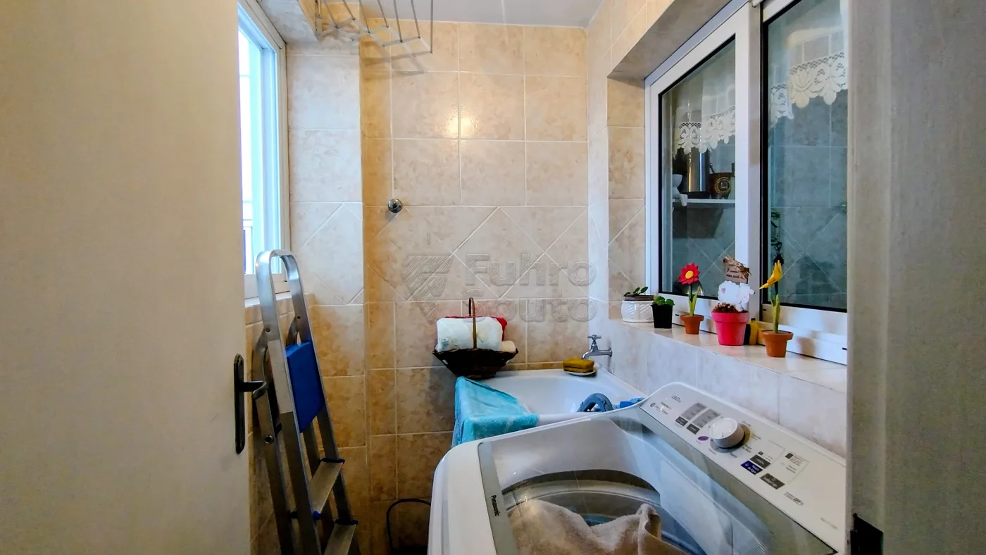 Comprar Apartamento / Padr&atilde;o em Pelotas R$ 240.000,00 - Foto 7