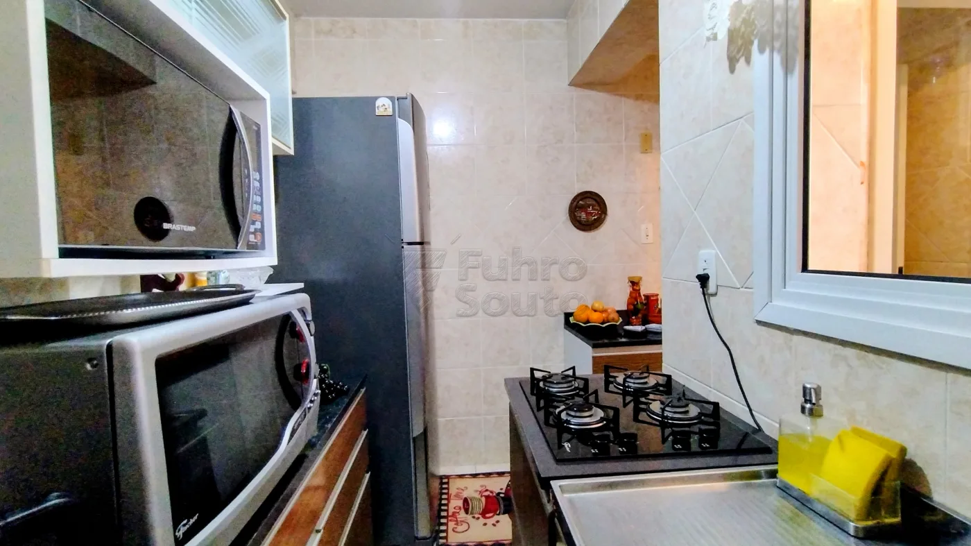 Comprar Apartamento / Padr&atilde;o em Pelotas R$ 240.000,00 - Foto 6