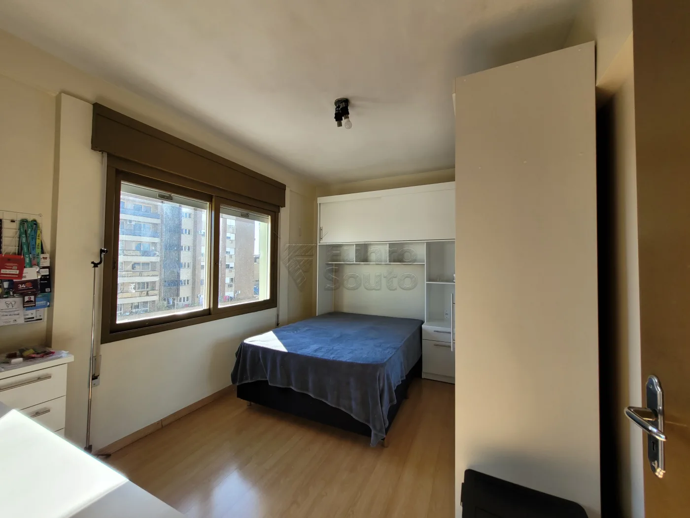 Comprar Apartamento / Padr&atilde;o em Pelotas R$ 220.000,00 - Foto 8