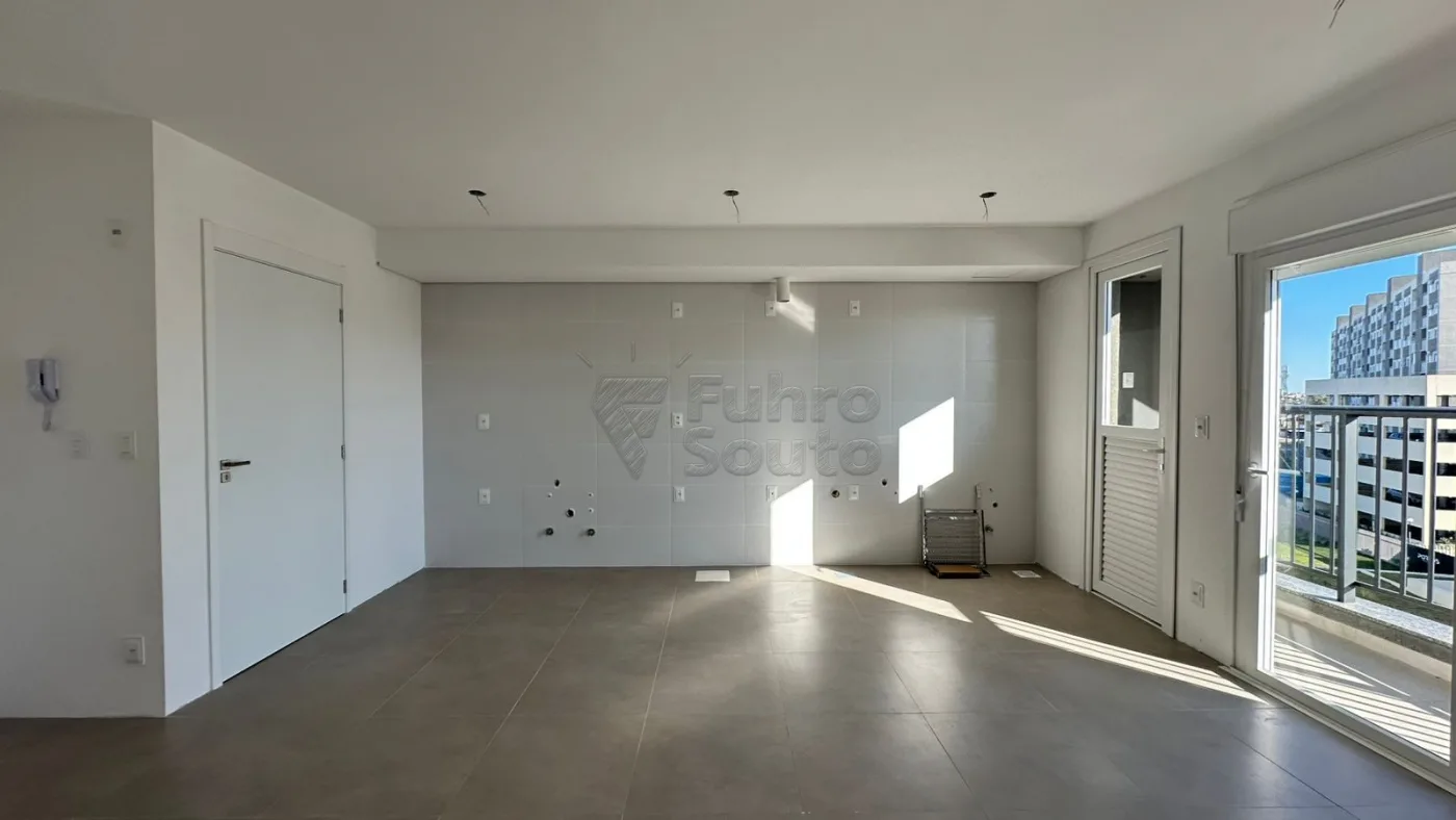 Comprar Apartamento / Padr&atilde;o em Pelotas R$ 520.000,00 - Foto 2