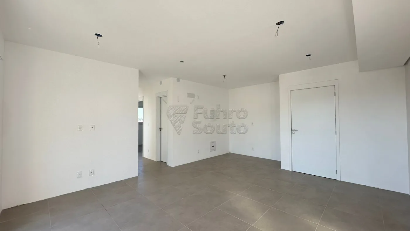 Comprar Apartamento / Padr&atilde;o em Pelotas R$ 520.000,00 - Foto 4