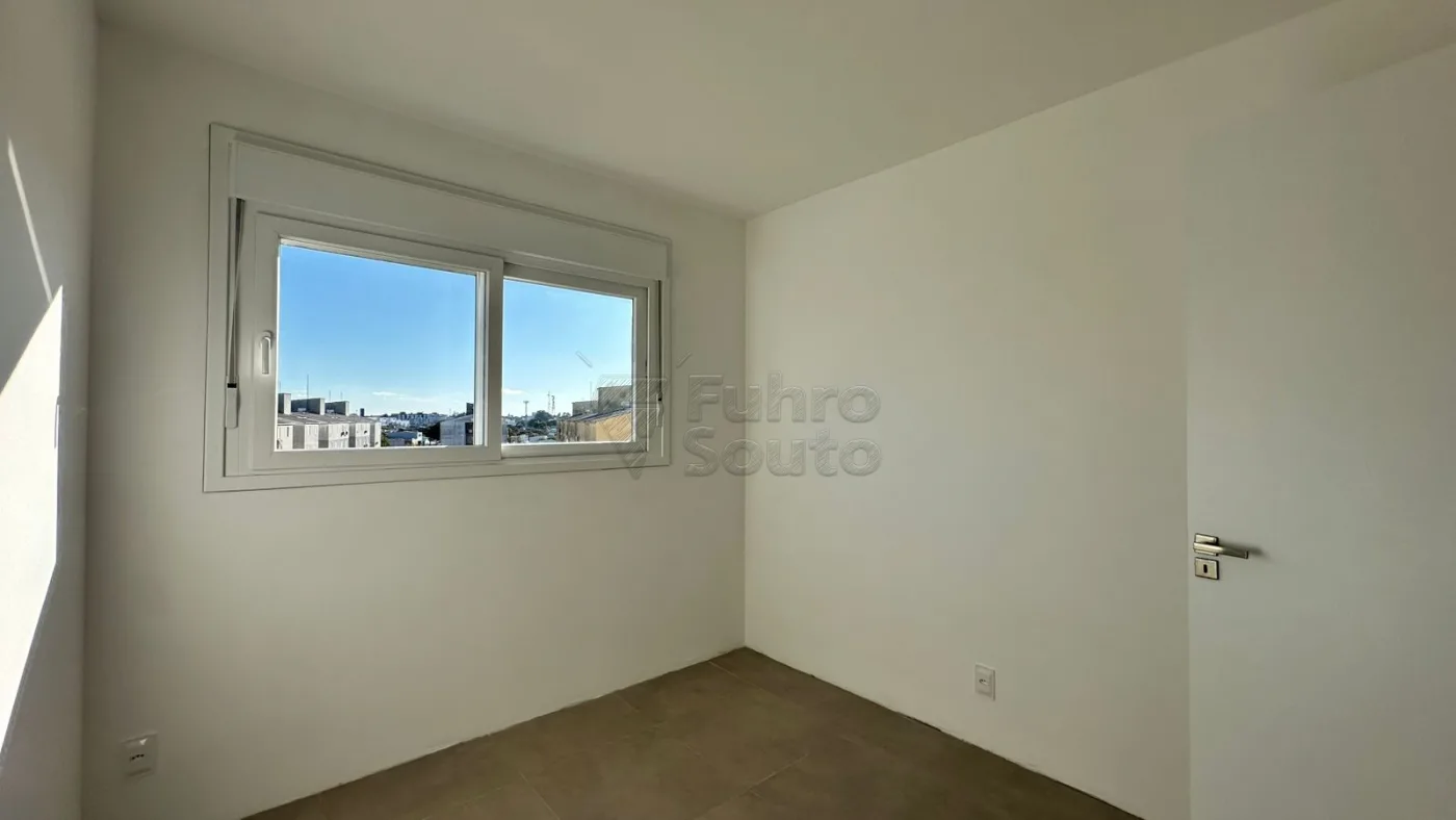 Comprar Apartamento / Padr&atilde;o em Pelotas R$ 520.000,00 - Foto 8