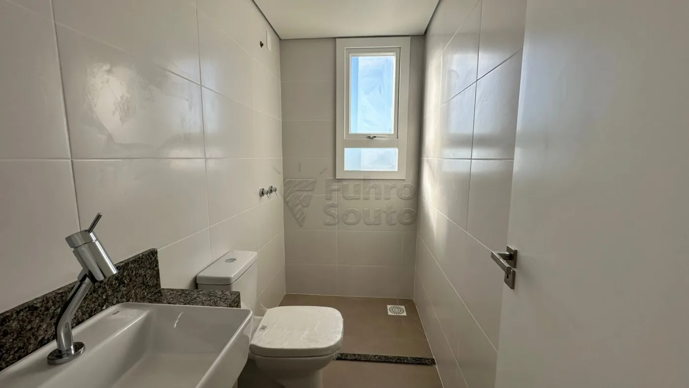 Comprar Apartamento / Padr&atilde;o em Pelotas R$ 520.000,00 - Foto 11