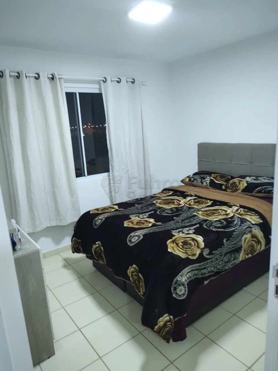 Comprar Apartamento / Padr&atilde;o em Pelotas R$ 150.000,00 - Foto 3
