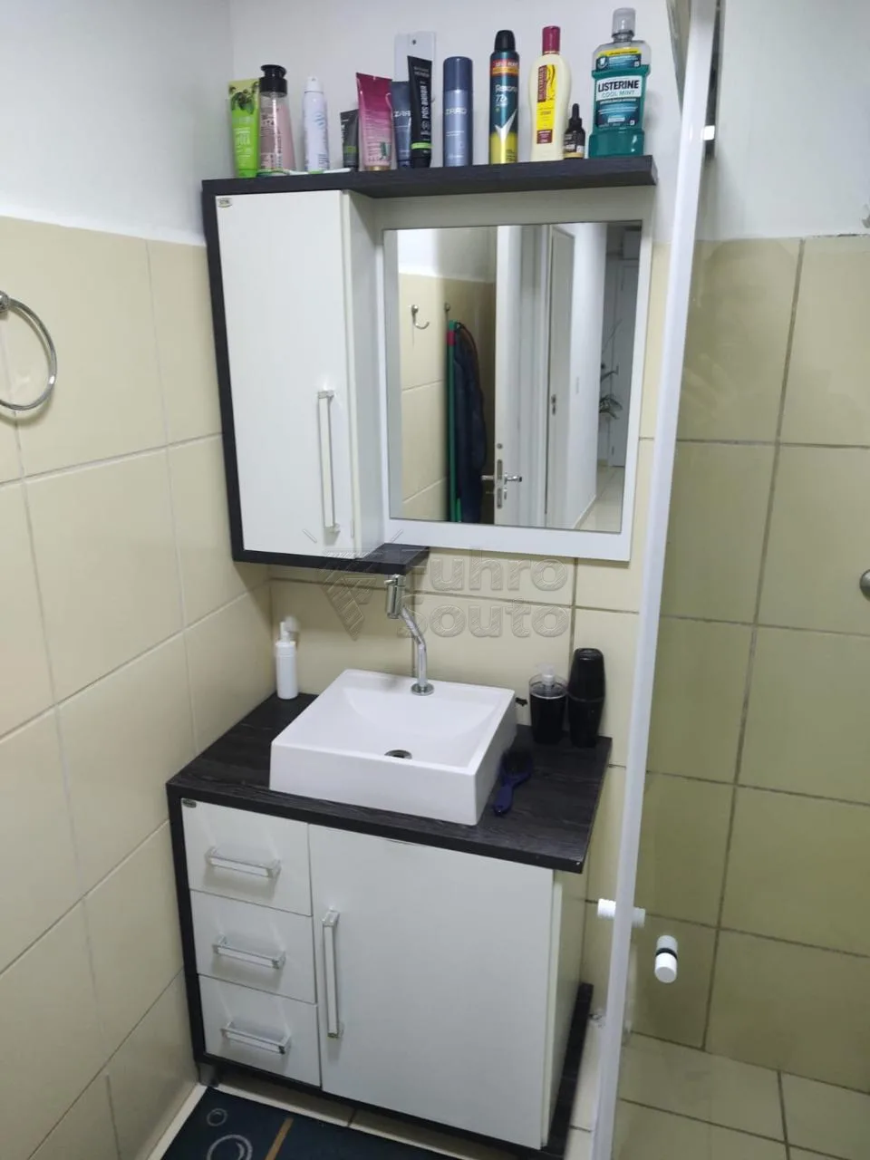 Comprar Apartamento / Padr&atilde;o em Pelotas R$ 150.000,00 - Foto 6