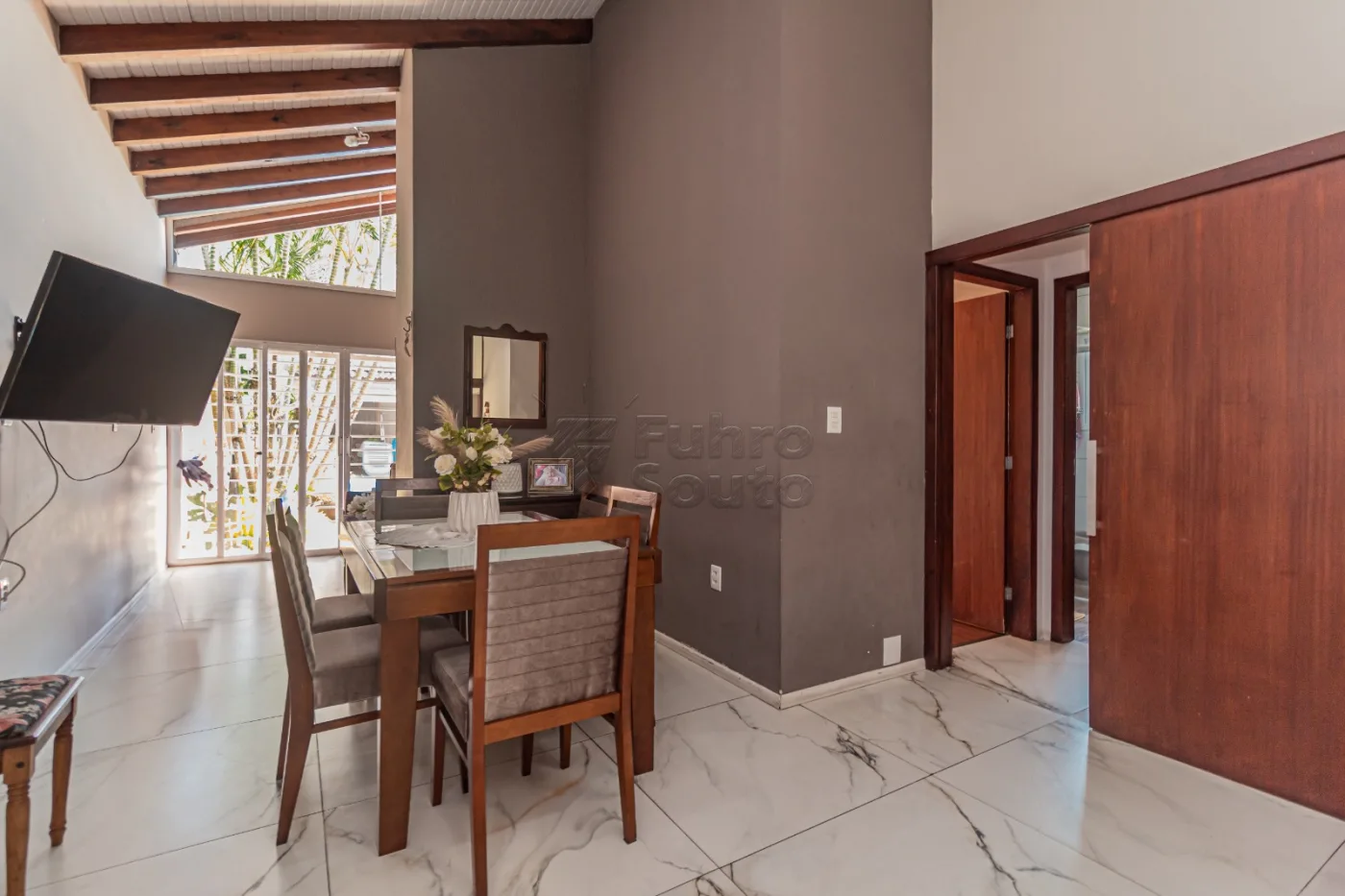 Comprar Casa / Padr&atilde;o em Pelotas R$ 1.380.000,00 - Foto 9