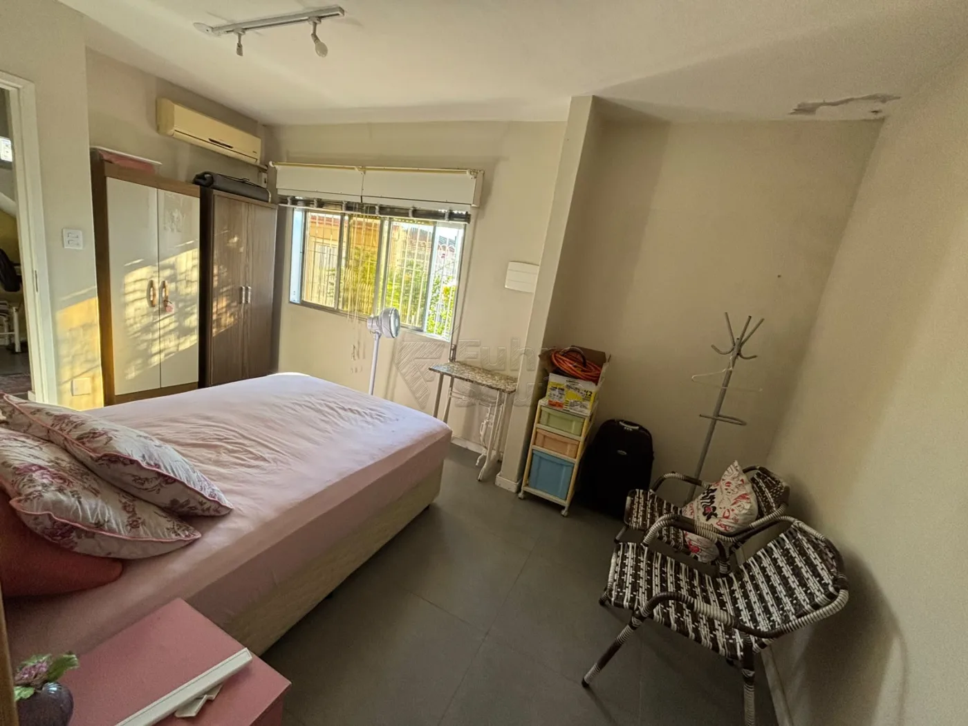 Comprar Casa / Padr&atilde;o em Pelotas R$ 450.000,00 - Foto 15