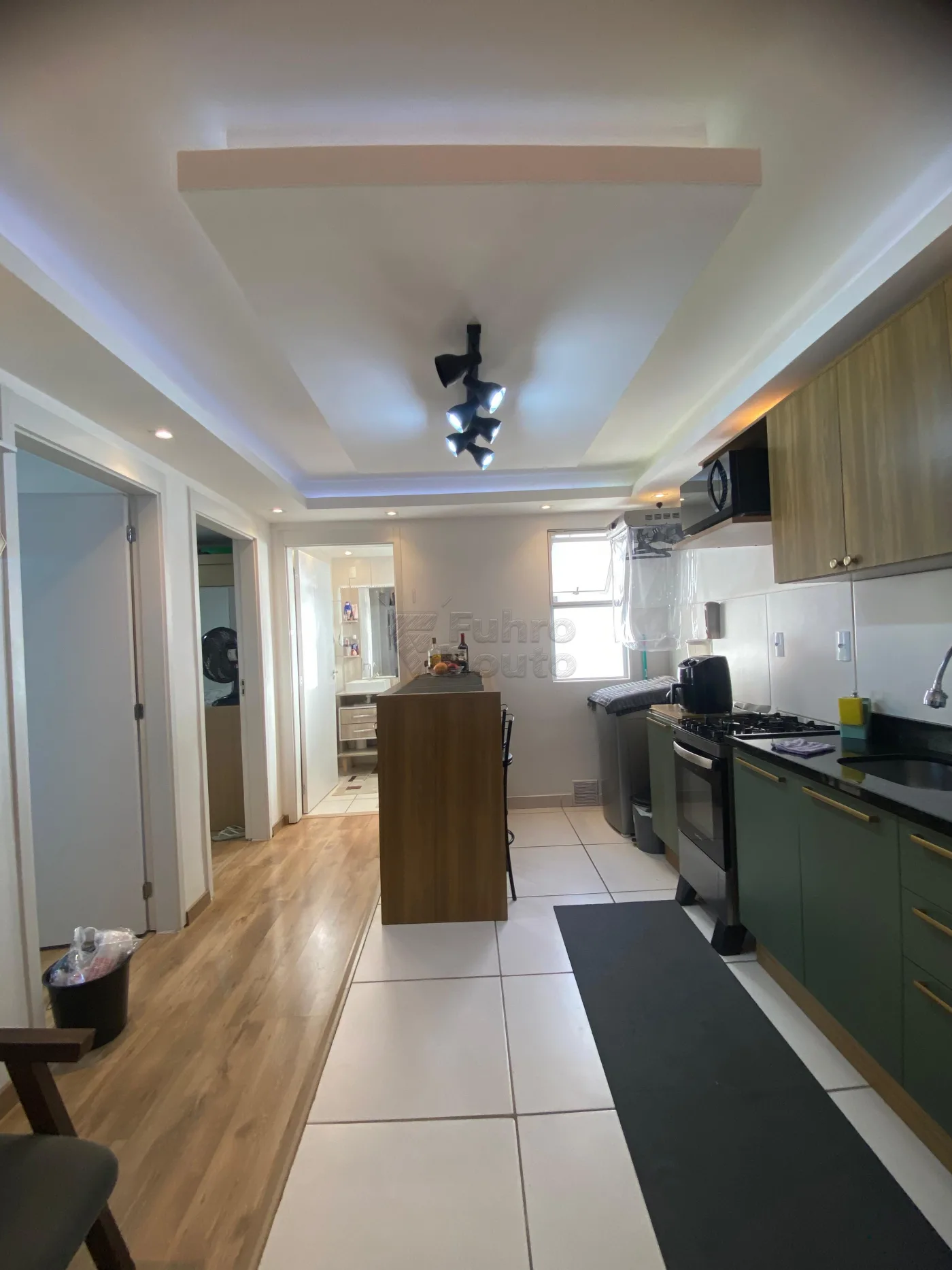 Comprar Apartamento / Padr&atilde;o em Pelotas R$ 190.000,00 - Foto 5