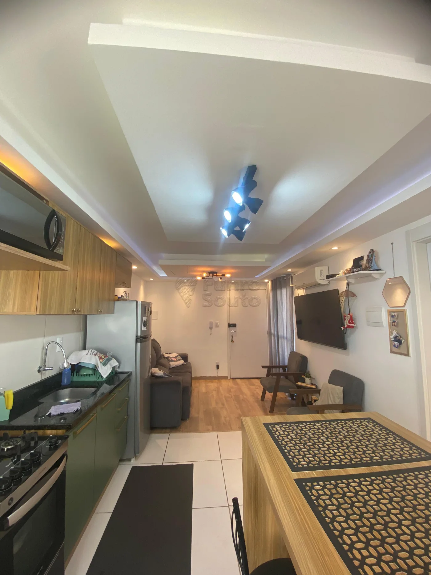 Comprar Apartamento / Padr&atilde;o em Pelotas R$ 190.000,00 - Foto 7