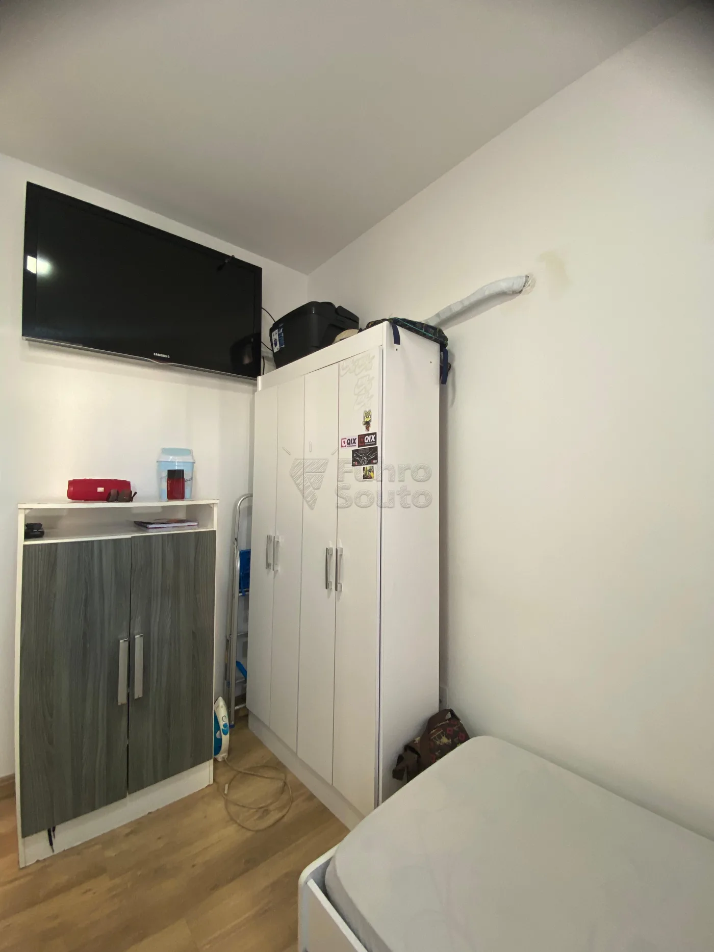 Comprar Apartamento / Padr&atilde;o em Pelotas R$ 190.000,00 - Foto 9