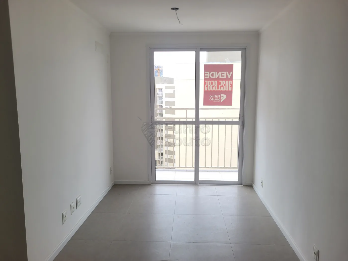 Comprar Apartamento / Padr&atilde;o em Pelotas R$ 270.000,00 - Foto 3