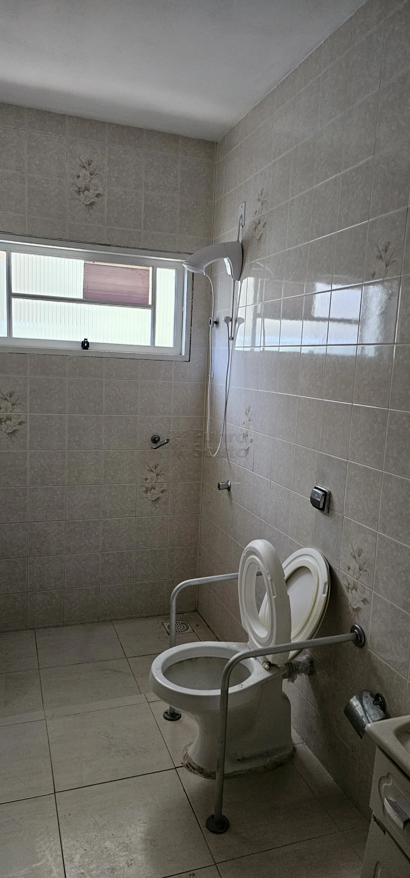 Comprar Casa / Padr&atilde;o em Pelotas R$ 800.000,00 - Foto 11