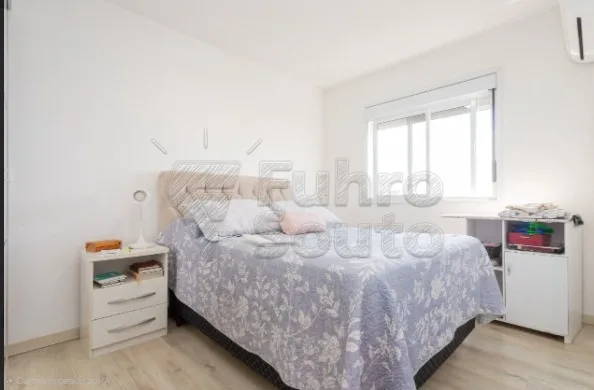 Comprar Apartamento / Padr&atilde;o em Pelotas R$ 315.000,00 - Foto 7