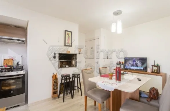 Comprar Apartamento / Padr&atilde;o em Pelotas R$ 315.000,00 - Foto 4