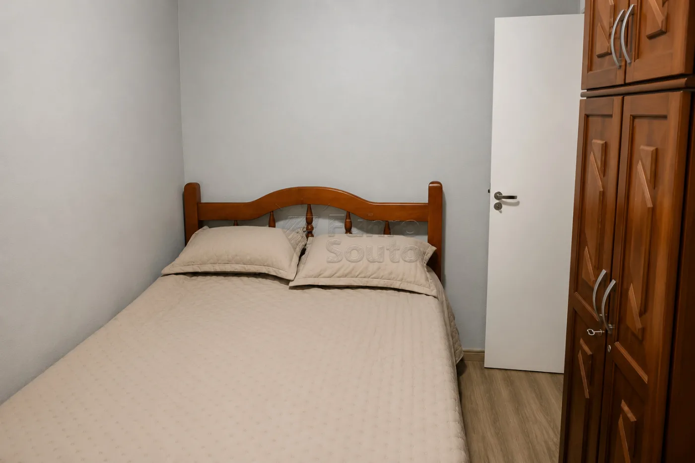 Comprar Casa / Condom&iacute;nio em Pelotas R$ 240.000,00 - Foto 3