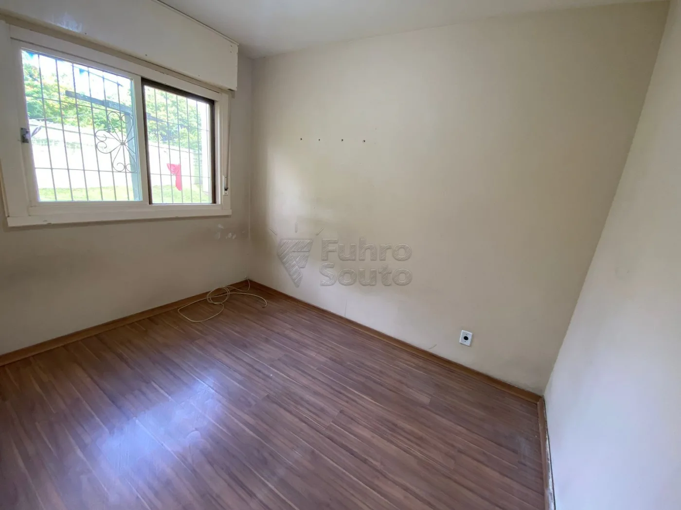 Comprar Apartamento / Padr&atilde;o em Pelotas R$ 225.000,00 - Foto 5