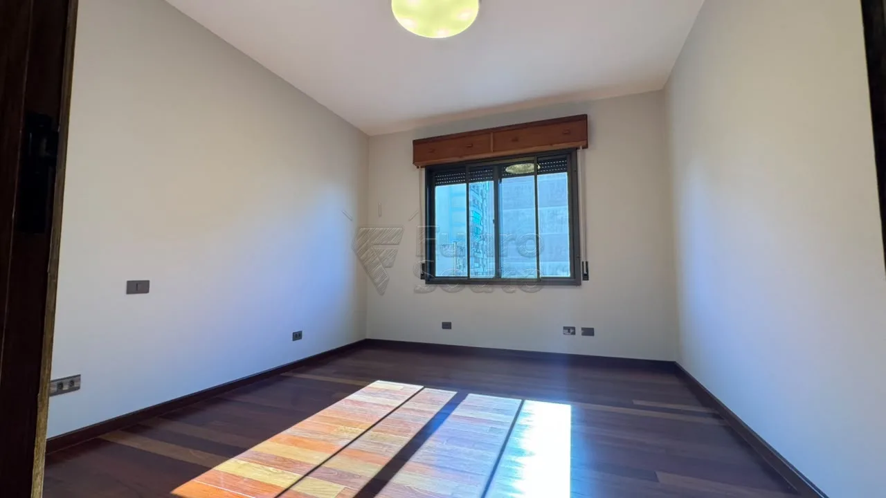 Comprar Apartamento / Padr&atilde;o em Pelotas R$ 1.190.000,00 - Foto 12