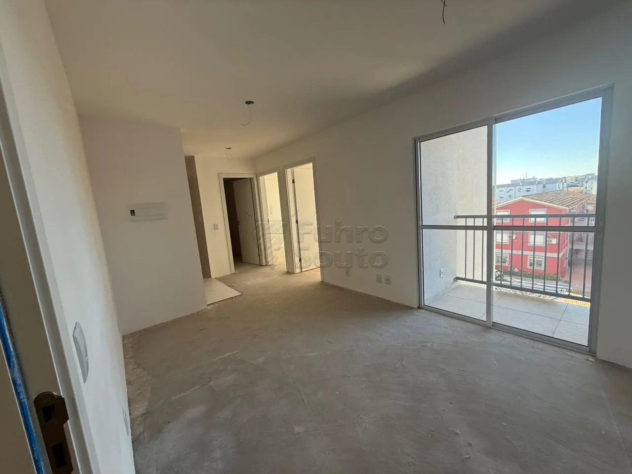 Comprar Apartamento / Padr&atilde;o em Pelotas R$ 245.000,00 - Foto 1