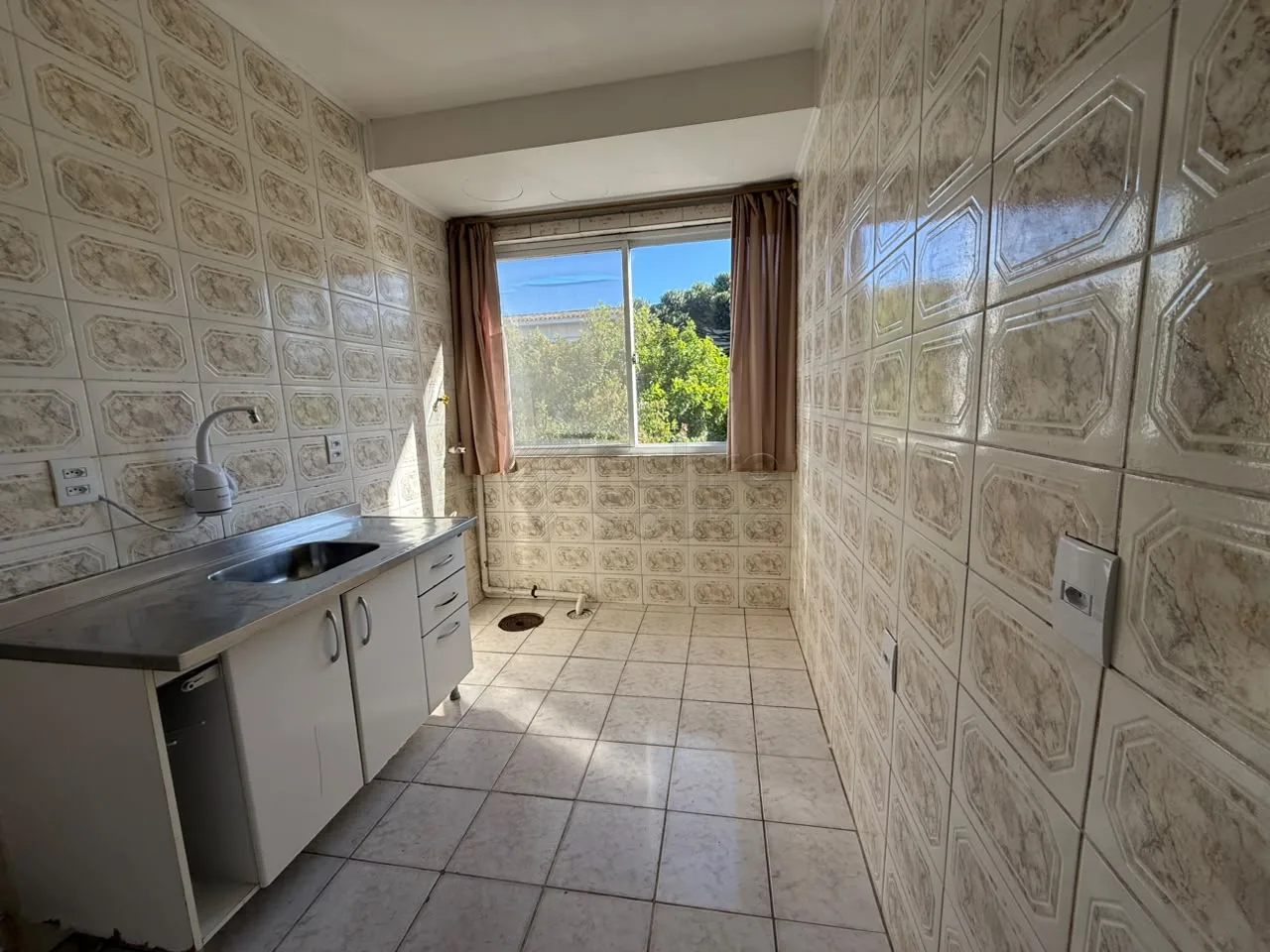 Comprar Apartamento / Padr&atilde;o em Pelotas R$ 230.000,00 - Foto 2