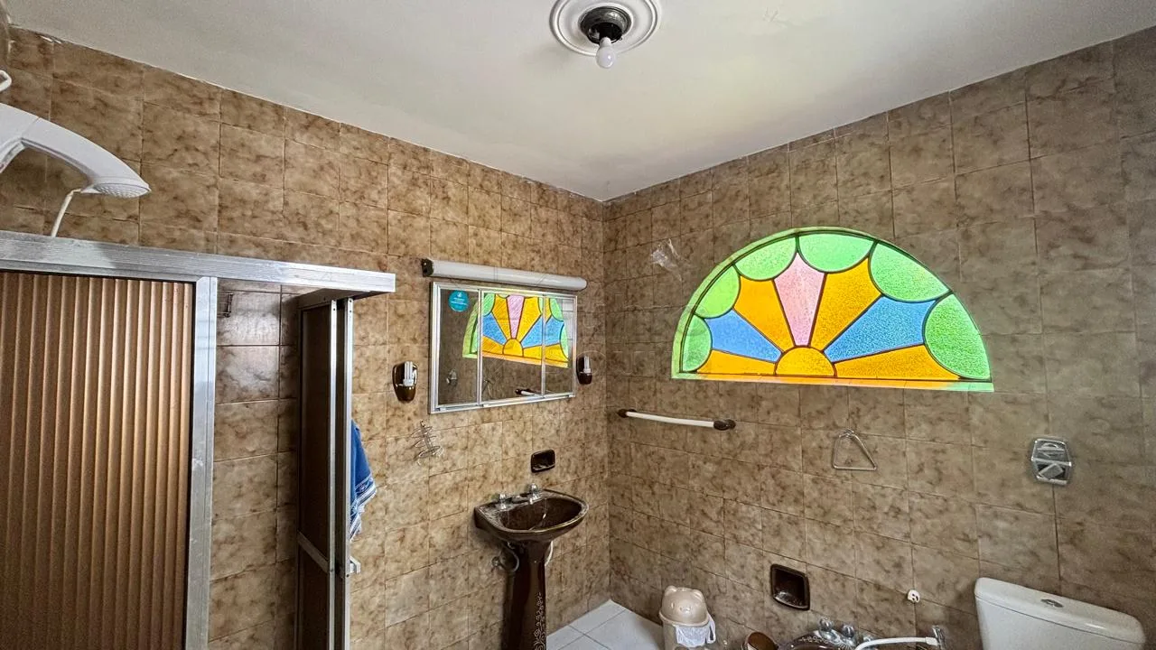 Comprar Casa / Padr&atilde;o em Pelotas R$ 299.900,00 - Foto 5