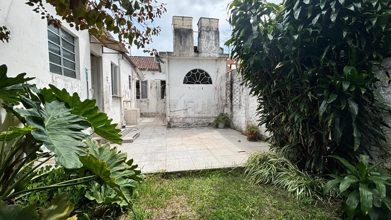 Comprar Casa / Padr&atilde;o em Pelotas R$ 299.900,00 - Foto 8