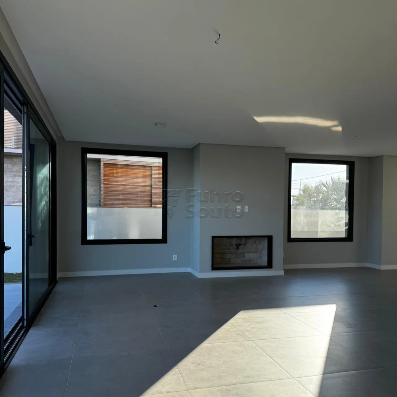 Comprar Casa / Condom&iacute;nio em Pelotas R$ 2.290.000,00 - Foto 2