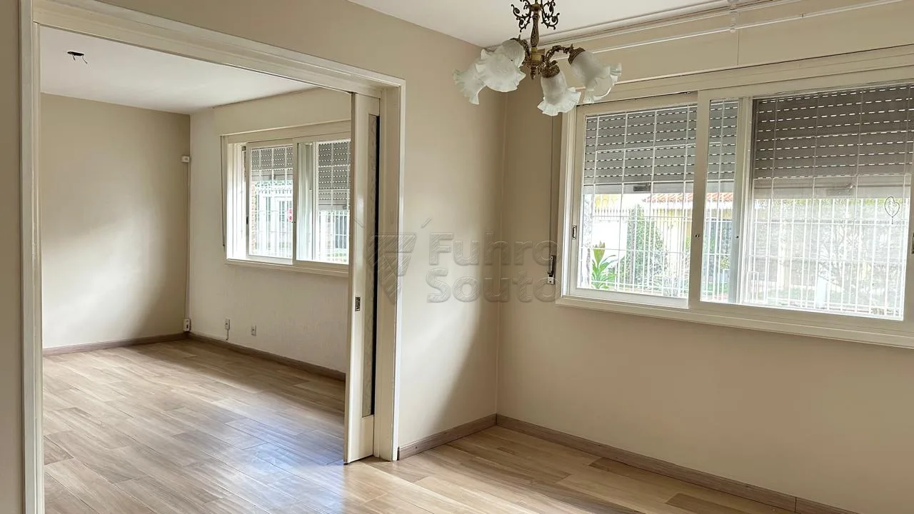 Comprar Casa / Padr&atilde;o em Pelotas R$ 1.800.000,00 - Foto 14