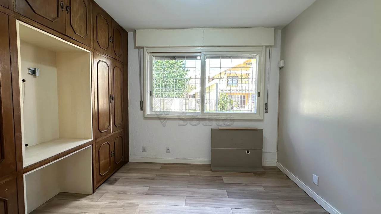 Comprar Casa / Padr&atilde;o em Pelotas R$ 1.800.000,00 - Foto 16