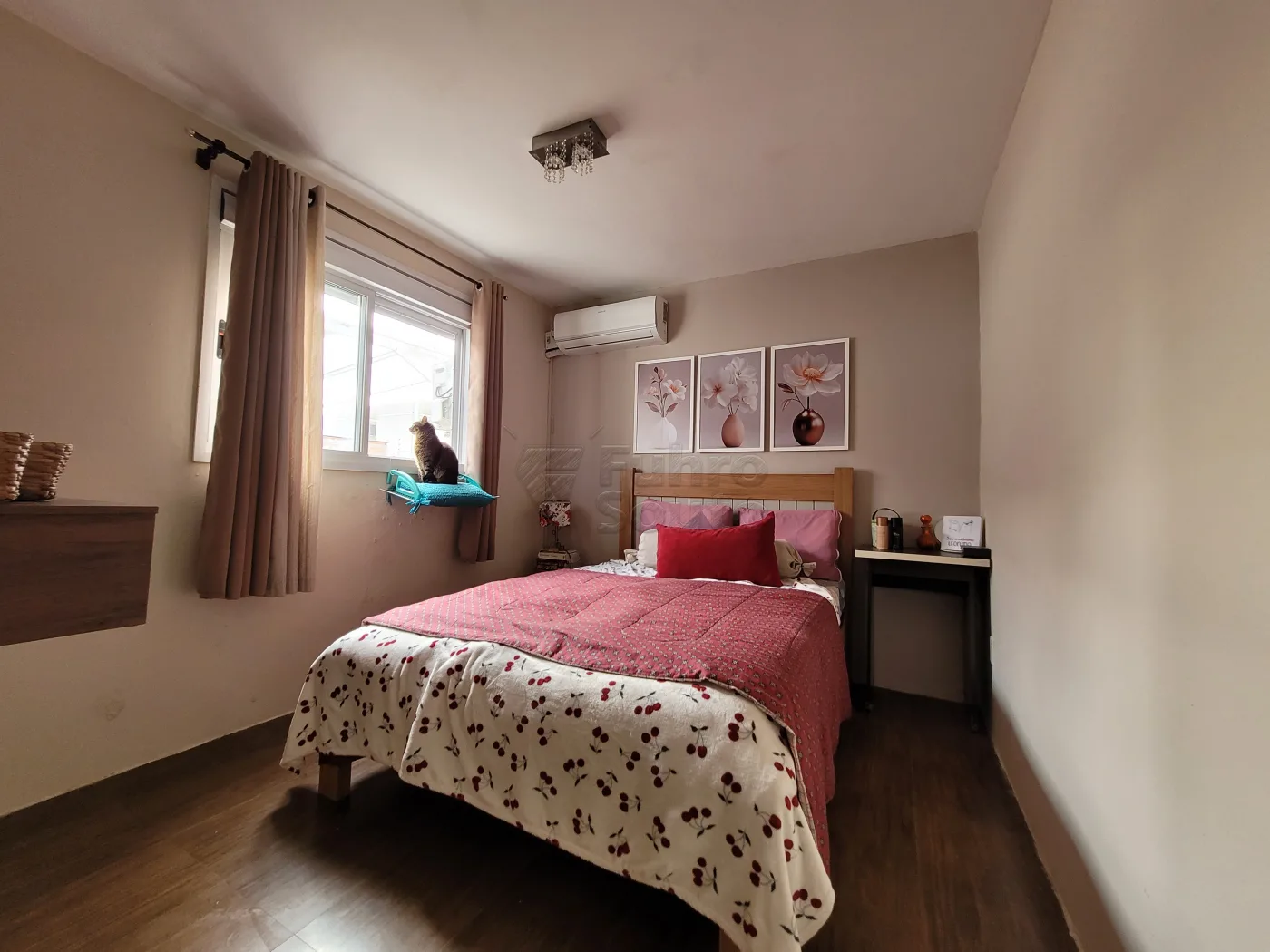 Comprar Apartamento / Padr&atilde;o em Pelotas R$ 270.000,00 - Foto 8