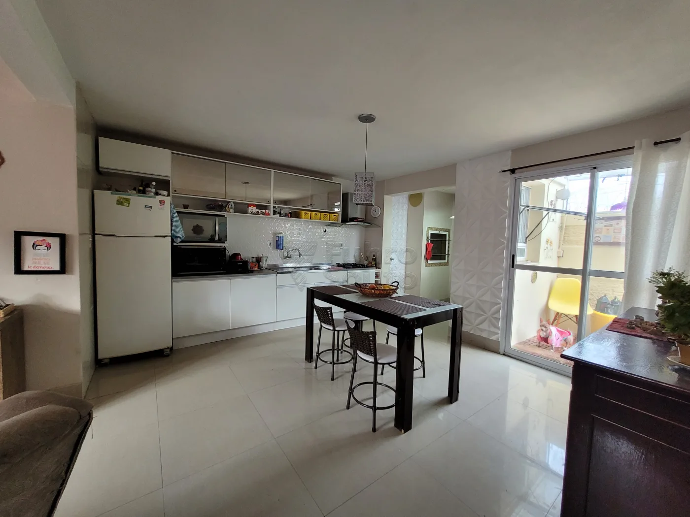 Comprar Apartamento / Padr&atilde;o em Pelotas R$ 270.000,00 - Foto 4
