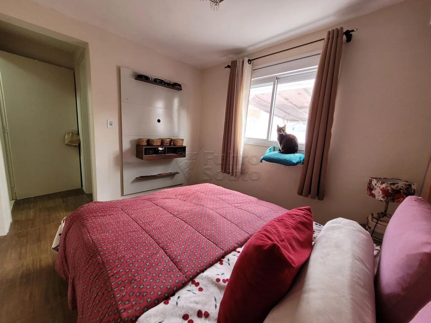 Comprar Apartamento / Padr&atilde;o em Pelotas R$ 270.000,00 - Foto 9