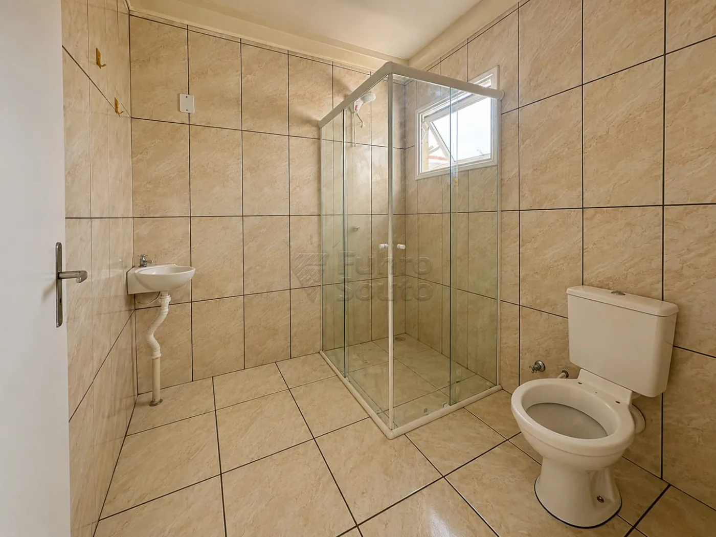 Comprar Apartamento / Padr&atilde;o em Pelotas R$ 124.900,00 - Foto 6