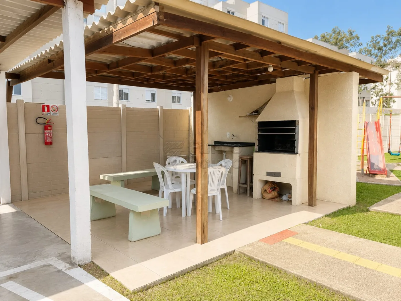 Comprar Apartamento / Padr&atilde;o em Pelotas R$ 124.900,00 - Foto 8