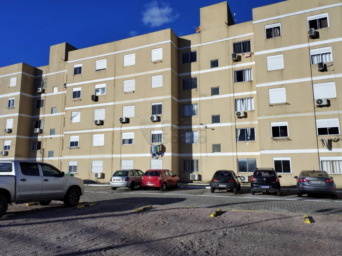 Comprar Apartamento / Padr&atilde;o em Pelotas R$ 170.000,00 - Foto 6